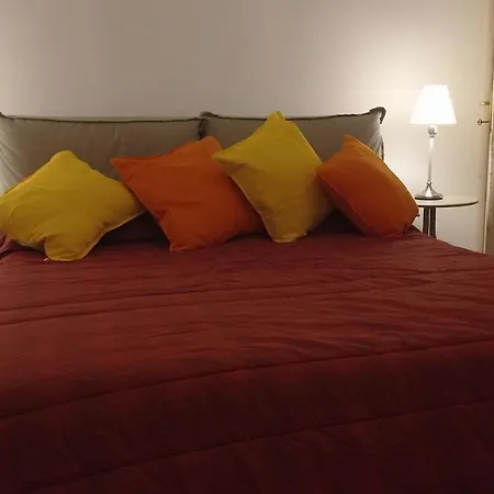 6 - The House Of Oranges * Rom