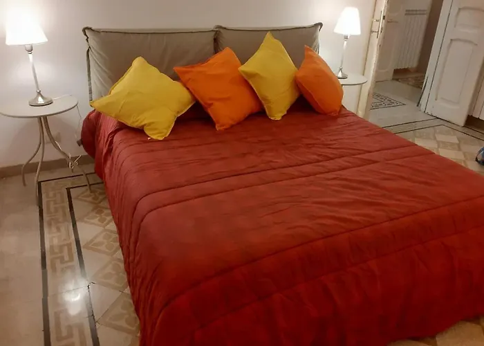 6 - The House Of Oranges Rom